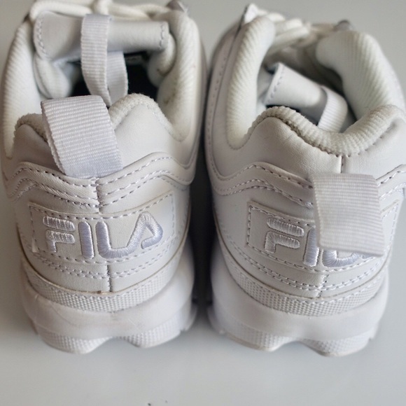 Urban Outfitters x FILA Disruptor II Sneaker - Picture 7 of 8